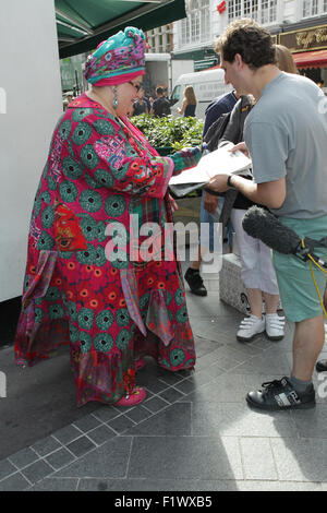 Londra, UK, 7 Agosto 2015: Camila Batmanghelidjh visto a Global Radio a Londra Foto Stock