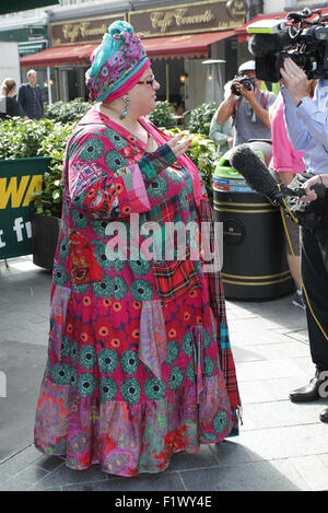 Londra, UK, 7 Agosto 2015: Camila Batmanghelidjh visto a Global Radio a Londra Foto Stock