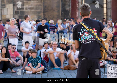 Street attore pubblico di Praga Repubblica Ceca, Europa Foto Stock