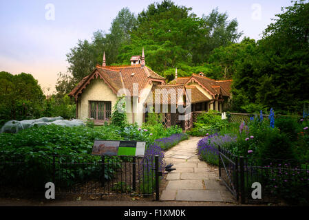 Isola d'anatra Cottage, il St James Park, London, Regno Unito Foto Stock