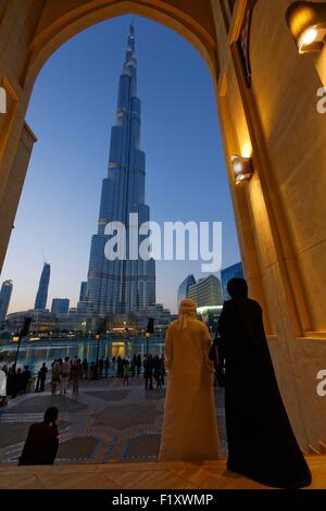 Emirati Arabi Uniti Dubai, Centro cittadino di Dubai e Burj Khalifa, l'edificio più alto al mondo (828 metri) Foto Stock