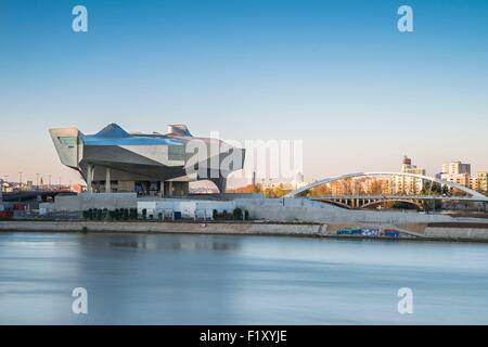 Francia, Rhone, Lione, la confluenza distretto sud di Presqu'ile, primo francese quartiere sostenibile certificata dal WWF, il Musee des Confluences è un science center e il Museo di antropologia, situata alla confluenza tra il Rodano e la saona, creato Foto Stock