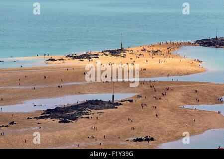 Francia, Ille et Vilaine, Costa Smeralda, Dinard, la marea di primavera del 21 marzo 2015 (vista aerea) Foto Stock