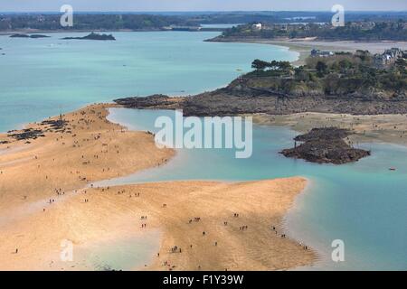 Francia, Ille et Vilaine, Costa Smeralda, Dinard, la marea di primavera del 21 marzo 2015 (vista aerea) Foto Stock