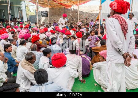 India Rajasthan, Ranakpur, gli agricoltori locali fair Foto Stock