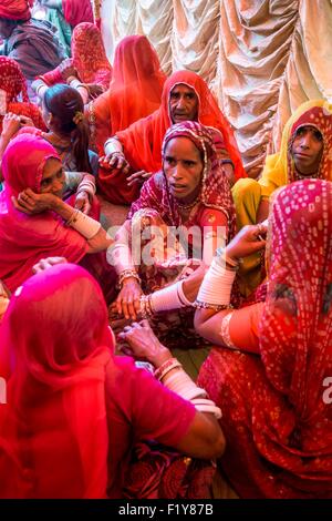 India Rajasthan, Ranakpur, gli agricoltori locali fair Foto Stock