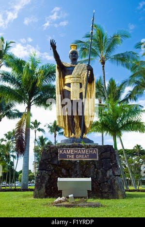 La statua del Re Kamehameha il grande nel fiume Wailoa membro Recreation Area in Hilo, Hawaii Foto Stock