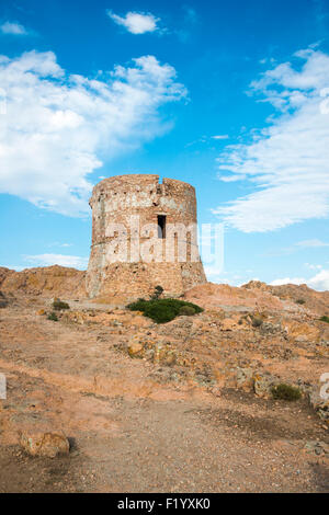 Torre genovese, il Golfo di Porto, Corsica, Francia Foto Stock