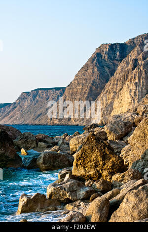 Rocce nel mare, Platia Amos - Cefalonia, Grecia Foto Stock