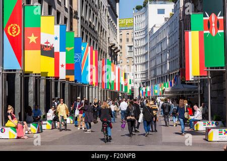 L'Italia, Lombardia, Milano, corso Vittorio Emanuele II Foto Stock