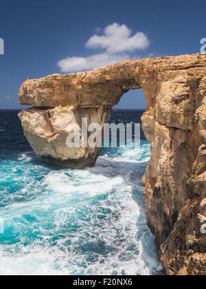 Azure Window, pietra naturale arco in Dwejra Bay, Gozo, Malta Foto Stock