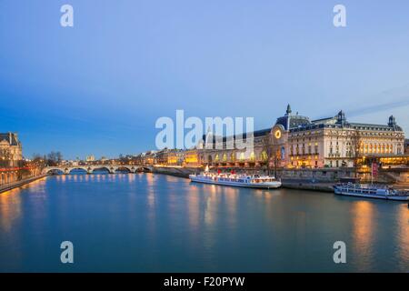 Francia, Parigi, le rive della Senna elencati come patrimonio mondiale dall UNESCO, il museo Orsay Foto Stock