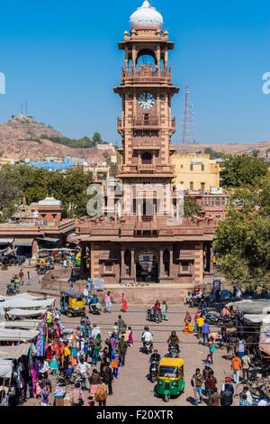 India Rajasthan, Jodhpur, il Forte Mehrangarh e la Torre dell'orologio Foto Stock
