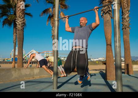 Gli Stati Uniti, California, Los Angeles, Santa Monica, allenamento sportivo Foto Stock