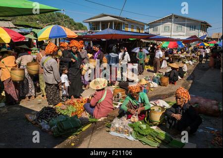 Myanmar (Birmania), stato Shan, Pao la tribù, Pinlaung, mercato Foto Stock
