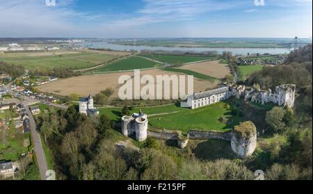 Francia, Seine Maritime, Tancarville Tancarville, castello del XII secolo la fortezza (vista aerea) Foto Stock