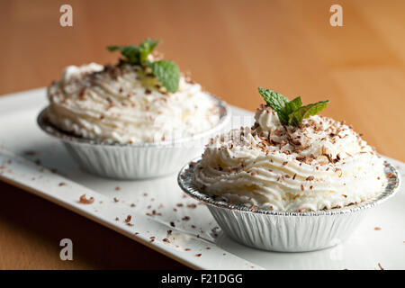 Banana caramello Coppe di Pasticceria Foto Stock