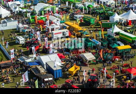 Muehlengeez, Germania. Decimo Sep, 2015. Agricoltura tecnologie vengono presentate in occasione del venticinquesimo 'MeLa' fiera in Muehlengeez, Germania, 10 settembre 2015. La più grande fiera agricola del nord della Germania si svolge fino al 13 settembre 2015, 1000 espositori provenienti da 12 diversi paesi partecipare quest'anno. Foto: Jens BUETTNER/dpa/Alamy Live News Foto Stock