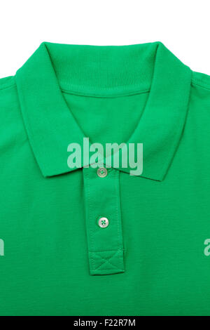 Green Polo shirt close-up il collare. Isolare il bianco. Foto Stock