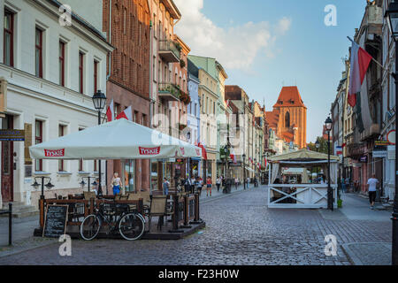 Pomeriggio estivo a Torun città vecchia, Kujawsko-pomorskie provincia, Polonia. Foto Stock