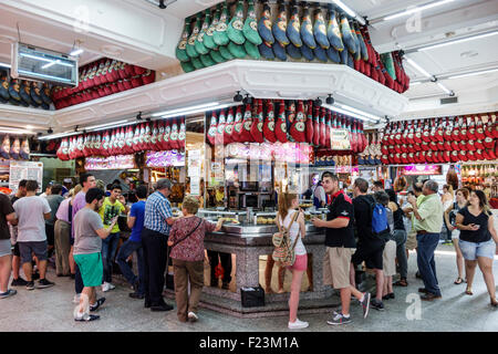 Madrid Spagna,Centro etnico ispanico,Carrera de San Jeronimo,Museo del Jamon,Museo del prosciutto,interno,ristorante ristoranti ristorazione caffè Foto Stock