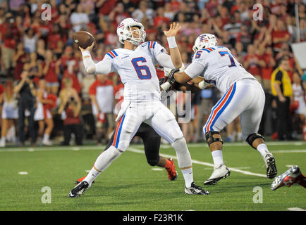 Settembre 10, 2015 durante il NCAA college football azione tra la Louisiana Tech Bulldogs e la Western Kentucky Hilltoppers topper a industrie Houchins-L.T. Smith Stadium di Bowling Green Kentucky Steve Roberts/CSM Foto Stock