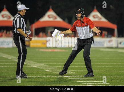 Settembre 10, 2015 durante il NCAA college football azione tra la Louisiana Tech Bulldogs e la Western Kentucky Hilltoppers topper a industrie Houchins-L.T. Smith Stadium di Bowling Green Kentucky Steve Roberts/CSM Foto Stock