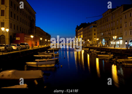 Ponte rosso a Trieste, Italia Foto Stock