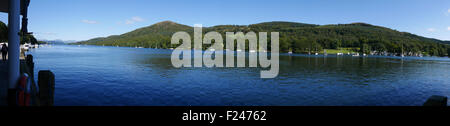 Il lago Windermere è un grande bacino d'acqua nel Lake District National Park di Cumbria, nel nord-ovest dell'Inghilterra Foto Stock