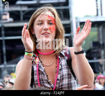 Isola di Wight, Hampshire, Regno Unito. 11 Settembre, 2015. Bestival estate di amore ha dato dei calci a fuori in style oggi Charlie XCX suonare dal vivo sul palco principale a Robin Hill Country Park vicino a Newport la divertente fine settimana con personaggi del calibro di Duran Duran, il Chemical Brothers e la Jackson ha tenuto allo stadio. Credito: UKNIP / Alamy Live News Foto Stock