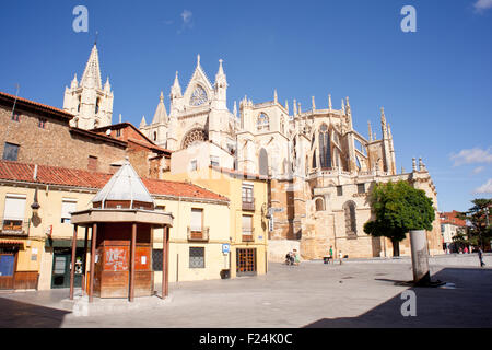 Vista della Leon's Cathedral, Spagna Foto Stock