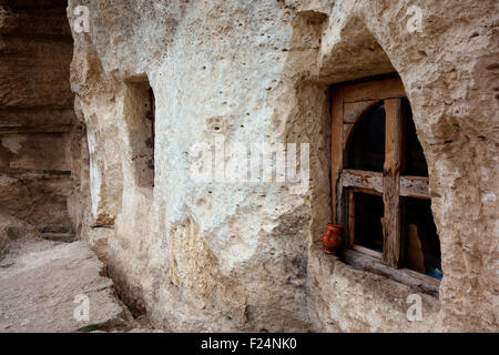 Grotta monastero Orheiul Vechi (Vecchio Orhei), Repubblica di Moldavia Foto Stock