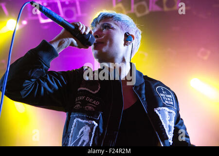 KOKO, Camden, London, Regno Unito 11 Settembre 2015 Ashley Nicolette Frangipane noto anche come Halsey esibirsi sul palco a KOKO, Londra Ashley Nicolette Frangipane aka Halsey Halsey sul suo tour del Regno Unito Credito: Richard Soans/Alamy Live News Foto Stock