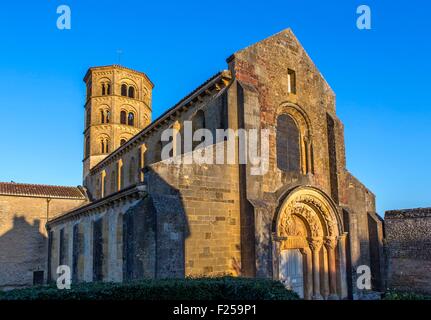 Francia, Saône et Loire, Anzy le Duc, chiesa di Notre Dame de l'Assomption, Brionnais Foto Stock