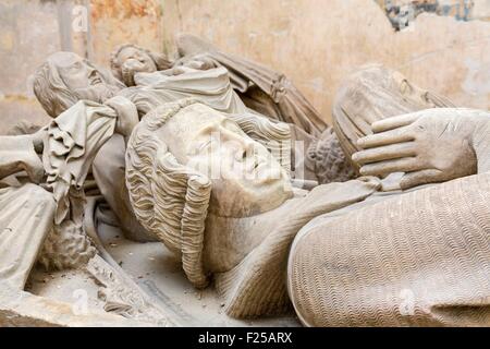 Francia, Aube (10), Mussy sur seine, St. Pierre es liens chiesa Foto Stock