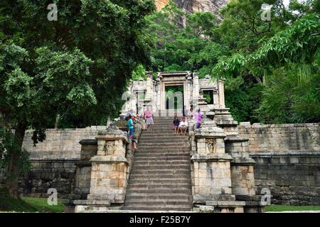 Sri Lanka, Nord provincia occidentale, la cittadella di Yapahuwa scalinata, effimero capitale del paese nel secolo13th Foto Stock