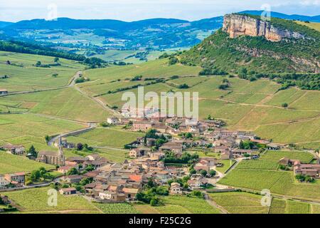 Francia, Saône et Loire, Maconnais vigna Vergisson village, vista dalla cima della Roccia Solutre Foto Stock