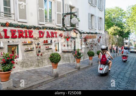 Francia, Parigi Montmartre, Saules street Foto Stock