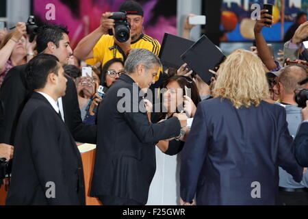 Toronto, Canada. Undicesimo Sep, 2015. George Clooney assiste la premiere del Marziano durante il quarantesimo Toronto International Film Festival, TIFF a Roy Thomson Hall di Toronto, Canada, il 11 settembre 2015. Foto: Hubert Boesl /dpa - nessun filo SERVICE - Credit: dpa picture alliance/Alamy Live News Foto Stock