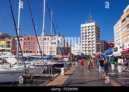 Francia, Herault, Le Cap d'Agde, Quai du BeauprΘ Foto Stock