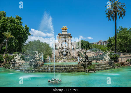 Così chiamato Cascada Fontana nel parco della Cittadella (spagnolo Parc de la Ciutadella) in Barcellona, Spagna Foto Stock