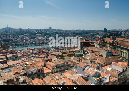 Viste sul porto e sul fiume Douro - Porto, Portogallo Foto Stock