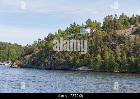 Villa sulla collina, Velamsund, Stoccolma, Svezia Foto Stock