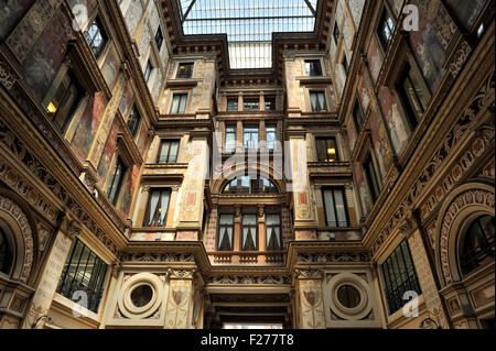 Italia, Roma, Piazza dell'Oratorio, Galleria Sciarra, edificio in stile liberty Foto Stock