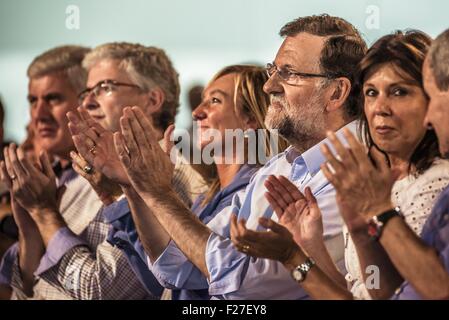 Lleida, in Catalogna, Spagna. Xiii Sep, 2015. Il Primo Ministro spagnolo Mariano Rajoy plaude a un discorso in occasione di un incontro a LLeida durante il PPC per la campagna per le elezioni catalano © Matthias Oesterle/ZUMA filo/Alamy Live News Foto Stock