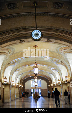 Interno della City Hall Lobby, Chicago, Illinois. Governo locale edificio nel centro di Chicago. Costruito nel 1911. Foto Stock
