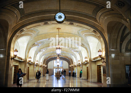 Interno della City Hall Lobby, Chicago, Illinois. Governo locale edificio nel centro di Chicago. Costruito nel 1911. Foto Stock