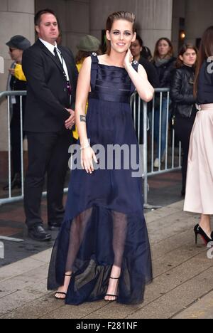 Toronto, Canada. Xiii Sep, 2015. Kristen Stewart presso gli arrivi per equivale a Premiere al Toronto International Film Festival 2015, la Principessa di Galles Theatre, Toronto, il 13 settembre 2015. Credito: Gregorio Binuya/Everett raccolta/Alamy Live News Foto Stock