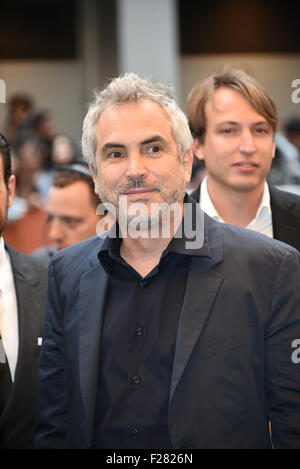 Toronto, Ontario, Canada. Xiii Sep, 2015. Produttore ALFONSO CUARON assiste il 'Desierto' premiere durante il 2015 Toronto International Film Festival a Elgin il 13 settembre 2015 a Toronto in Canada Credit: Igor Vidyashev/ZUMA filo/Alamy Live News Foto Stock