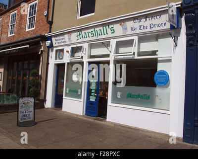 Newcastle Upon Tyne, Regno Unito. 14 Settembre, 2015. In occasione della ricorrenza di Jimmy Hendrix morte (18.9.1970). Il musicista statunitense ha acquistato e mangiato fish&chips da questo negozio in Tynemouth credito 1967: James Walsh Alamy/Live News Foto Stock